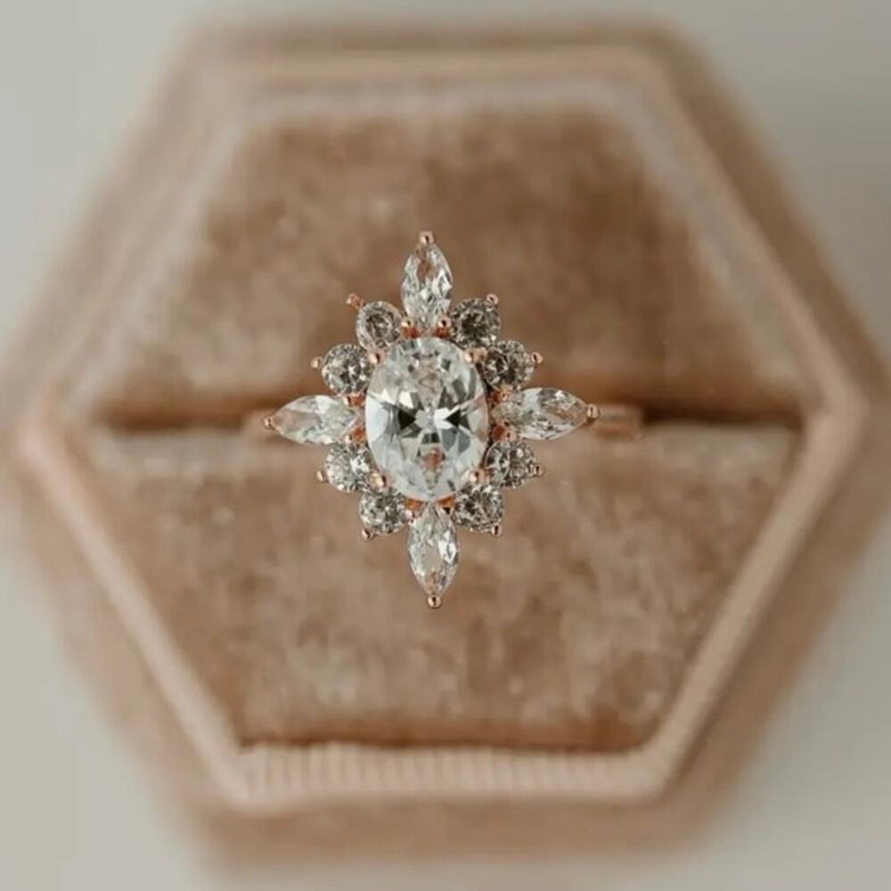 Gorgeous Vintage Cluster Ring, Oval, Marquise & Round Cut New size 9 women’s